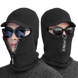 M33B CZAPKA ZIMOWA Z DASZKIEM KOMINIARKA