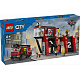 LEGO® City 60414 Feuerwehrstation mit Drehleiterfahrzeug