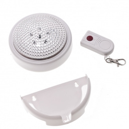 Q30 LAMPKA LED NA BATERIE +PILOT