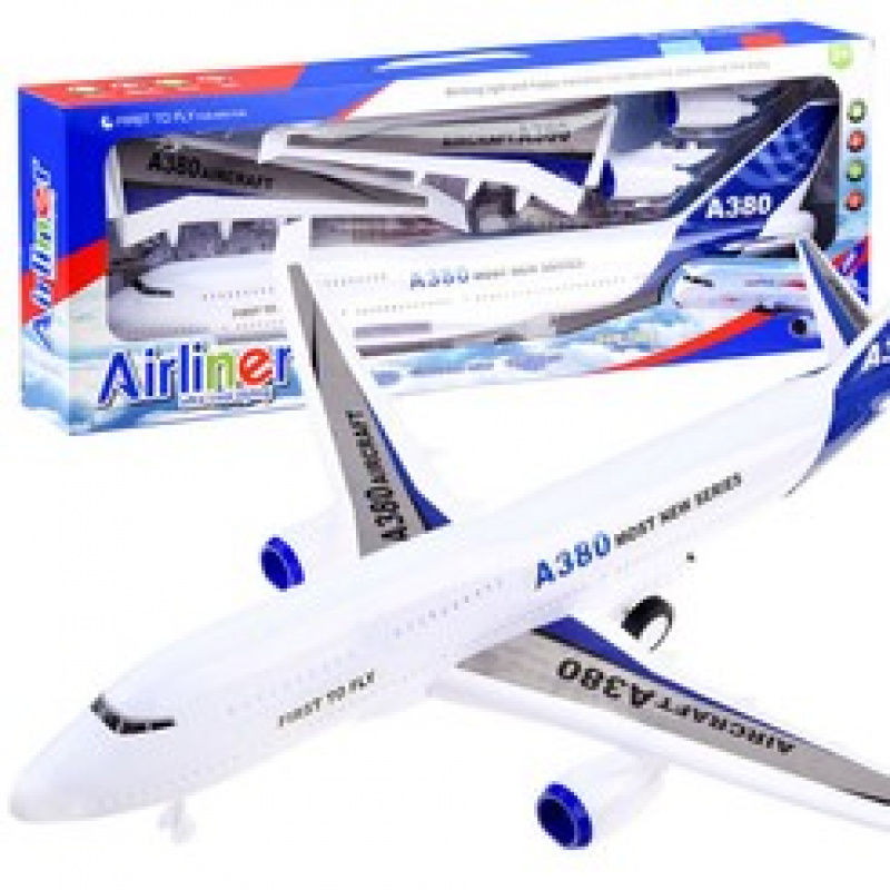 HUGE AIRCRAFT Antrieb klingt leicht ZA3875